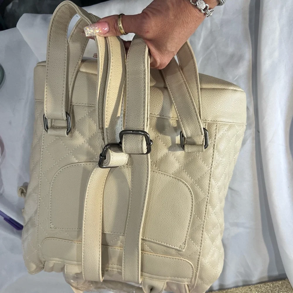 Chic Cream‎ Quilted Women's Backpack